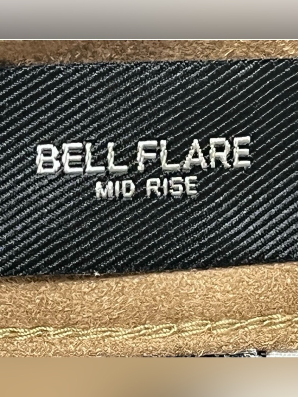 NWT Express Bell Flare Faux Suede Pants Camel Size 8R Western
Boho Y2K - Picture 10 of 13